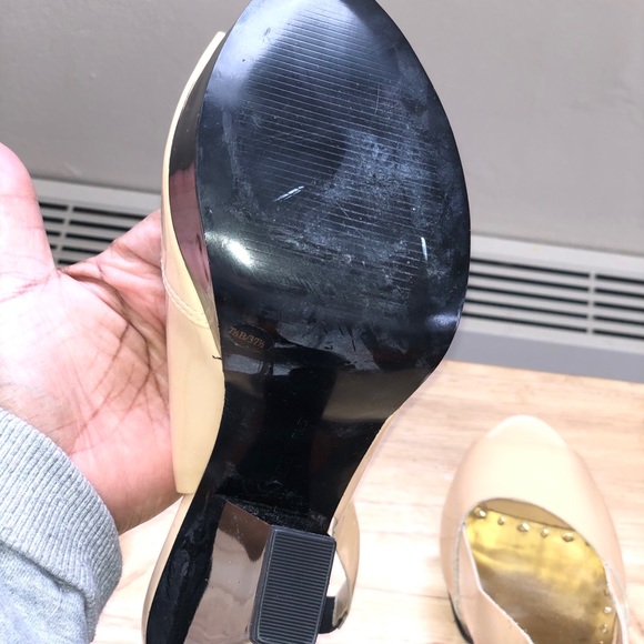 Gently Worn BCBG Girls Platform heels - Picture 5 of 9